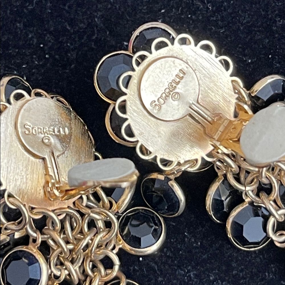 Sorrelli Signed Vntg GoldTone&Black Crystal Cluster Chandelier Clip On Earrings - Picture 4 of 5